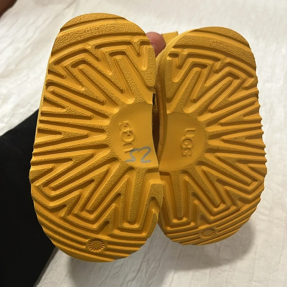 UGG NEUMEL II kids toddler boots shoe lace inner Sherpa lined treadlite size 6c - Picture 8 of 14
